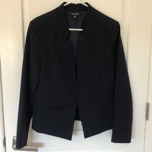 Navy blue Ellen Tracy suit size 8 top/ 12 bottom